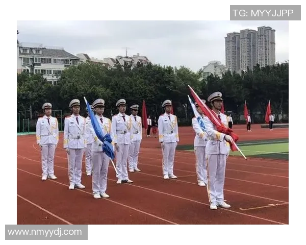 张超逸足球宝贝的魅力与热情展现了青春活力与运动精神的完美结合